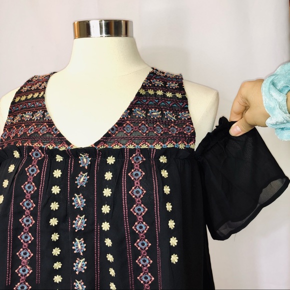 -N/A-A&F Embroidered Cold Shoulder Chiffon Blouse XS - Picture 2 of 6